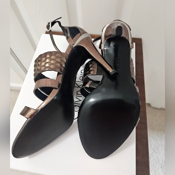 Calvin Klein Mayra Metallic dress sandals. Bronze Size 8. NWT - Picture 7 of 8